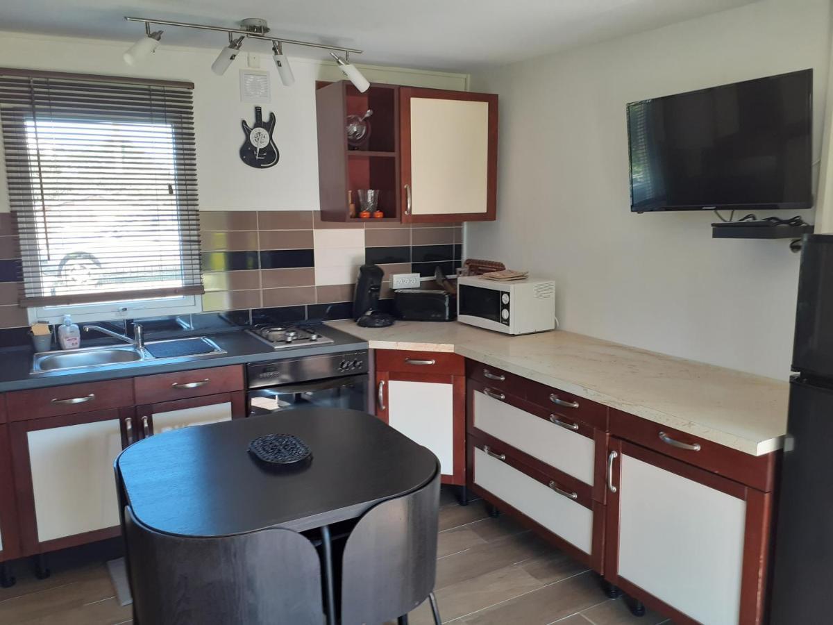 Petite Maison Chalet A 100 M De La Petite Mer De Gavres Riantec Dış mekan fotoğraf
